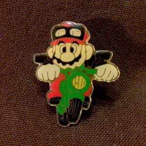 Pin's Mario Moto (01)